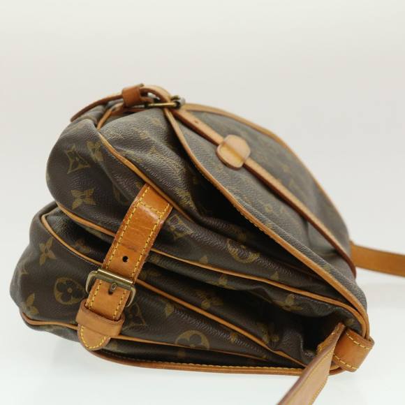 LOUIS VUITTON Monogram Saumur 30 Shoulder Bag M42256 LV Auth 29987 - Picture 4 of 16